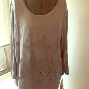 🌟Long sleeved grey top with lace accents XL